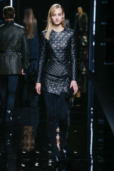 Look 57